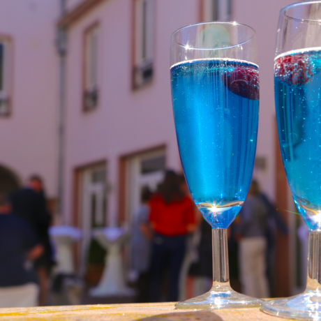 Stilvoller Sektgenuss in blau - Perle Bleu 0%